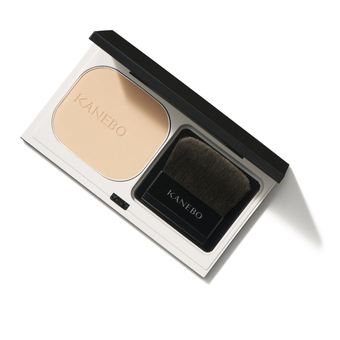KANEBO輕透柔潤粉餅