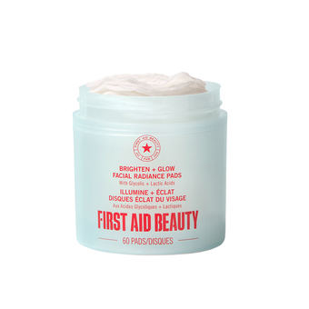FIRST AID BEAUTY柔膚提亮去角質潔膚棉⽚